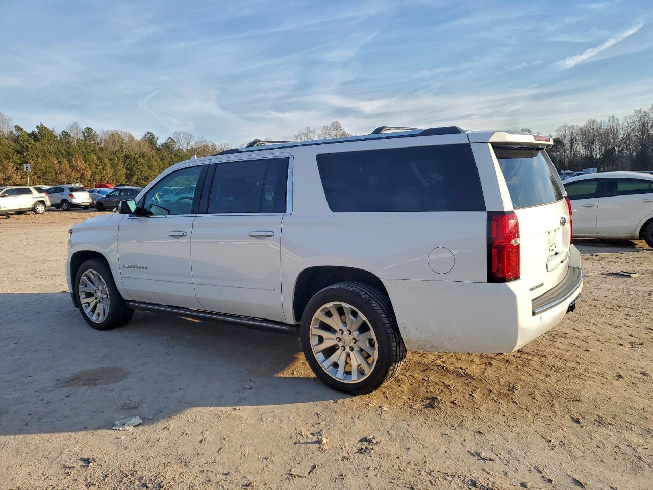 2017 Chevrolet Suburban K1500 Premier VIN: 1GNSKJKC9HR136867 Lot: 96105775