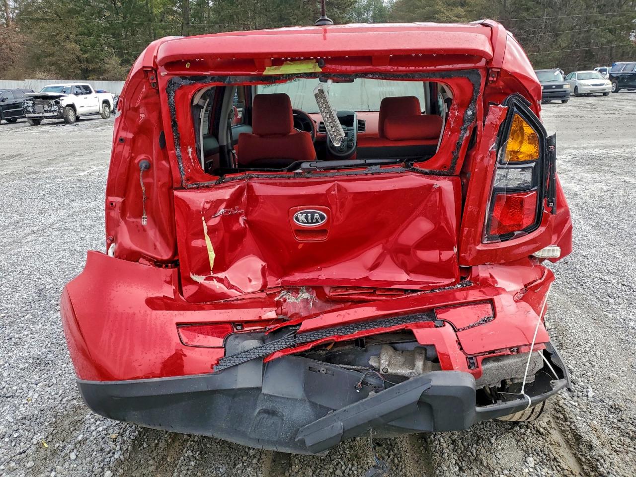 2010 Kia Soul + VIN: KNDJT2A22A7041732 Lot: 96120445