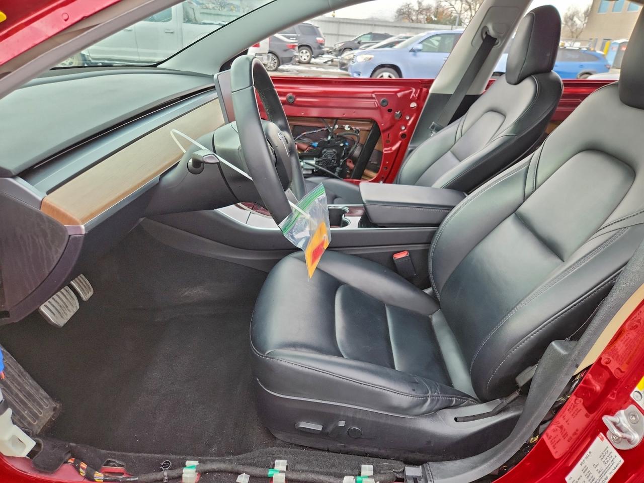 2018 Tesla Model 3 VIN: 5YJ3E1EB3JF119890 Lot: 94920425