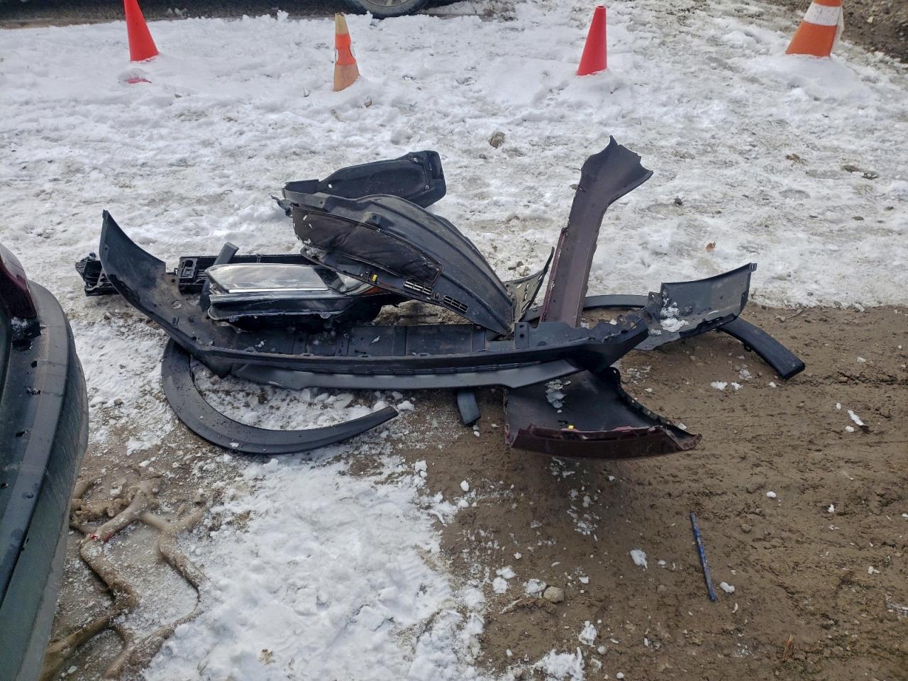 2018 Honda Cr-V Lx VIN: 5J6RW6H34JL000147 Lot: 95104235