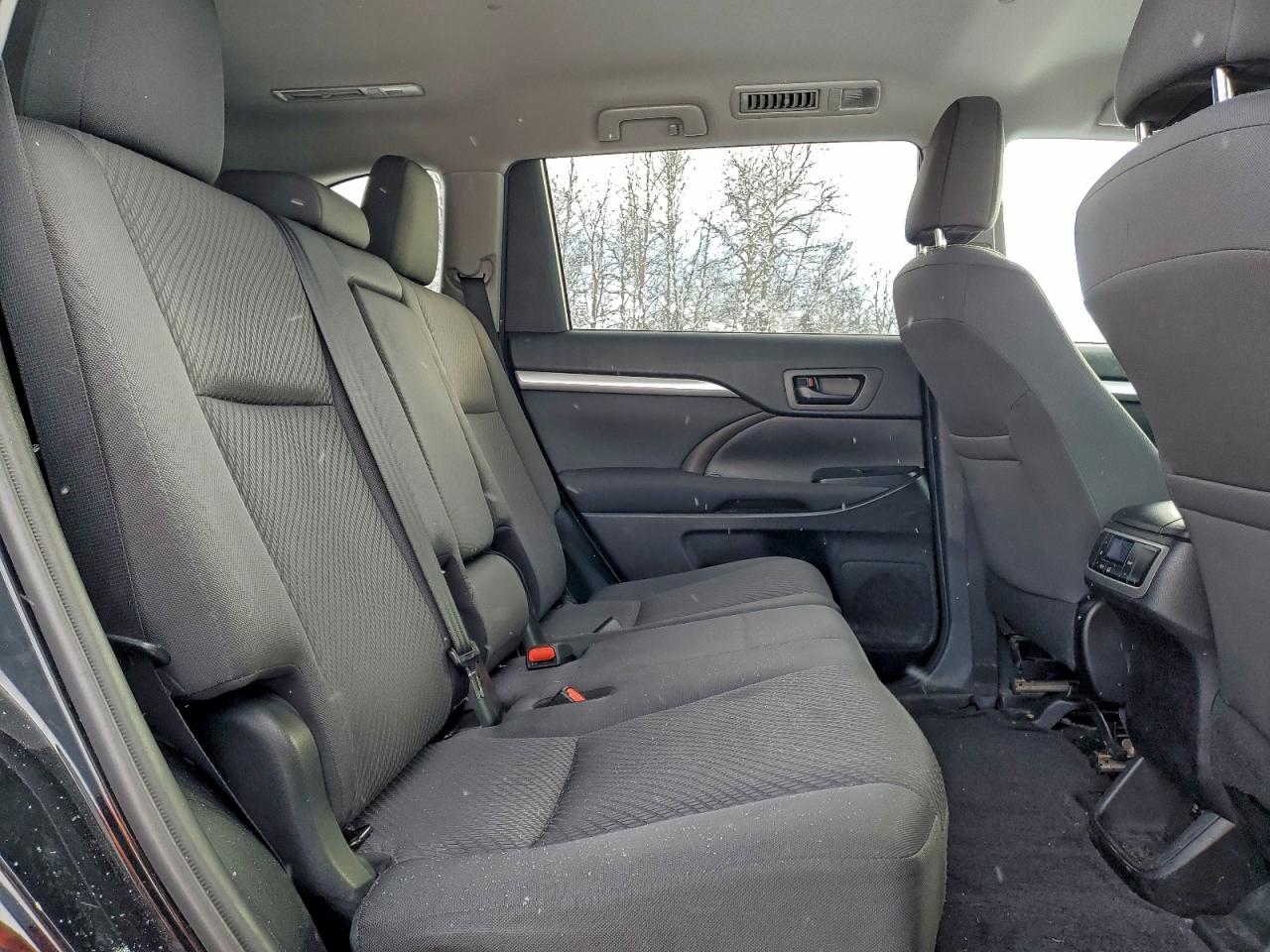 2019 Toyota Highlander Le VIN: 5TDBZRFH6KS917346 Lot: 93871905