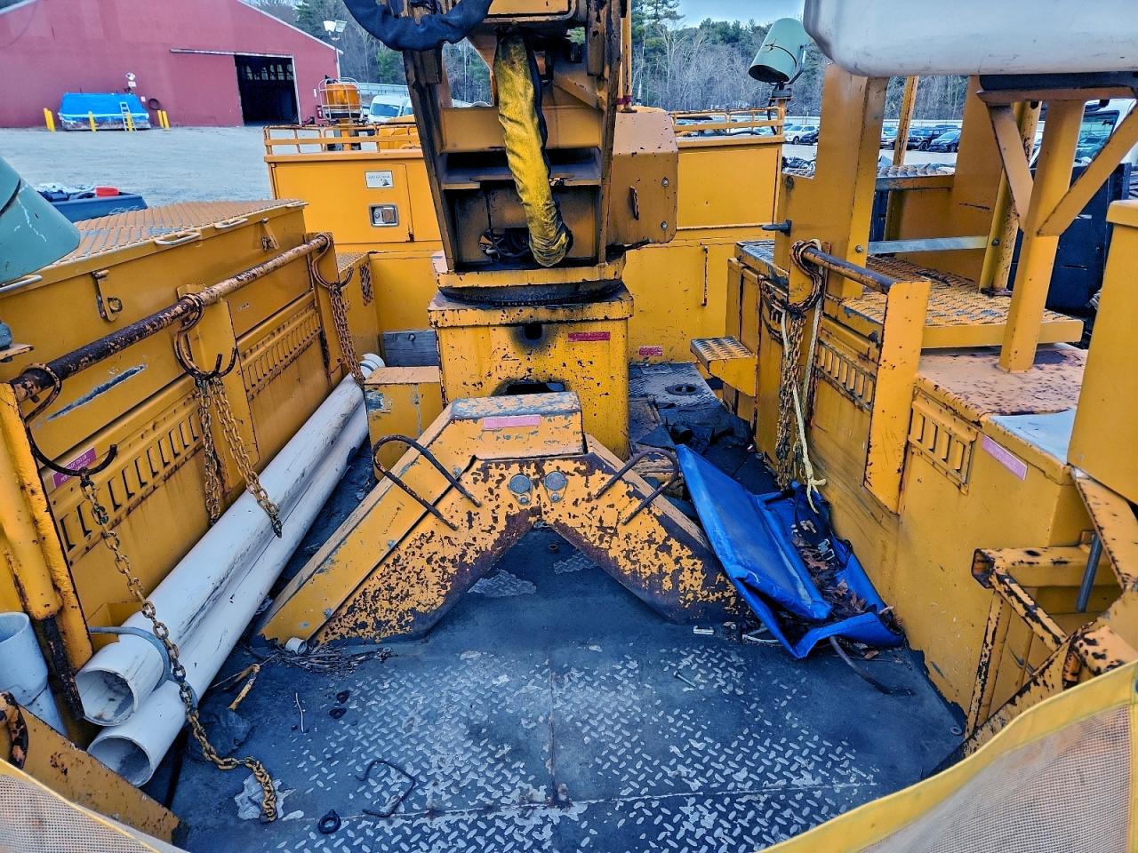 2005 International 4400 Bucket Truck VIN: 1HTMKADNX5H109150 Lot: 96384285