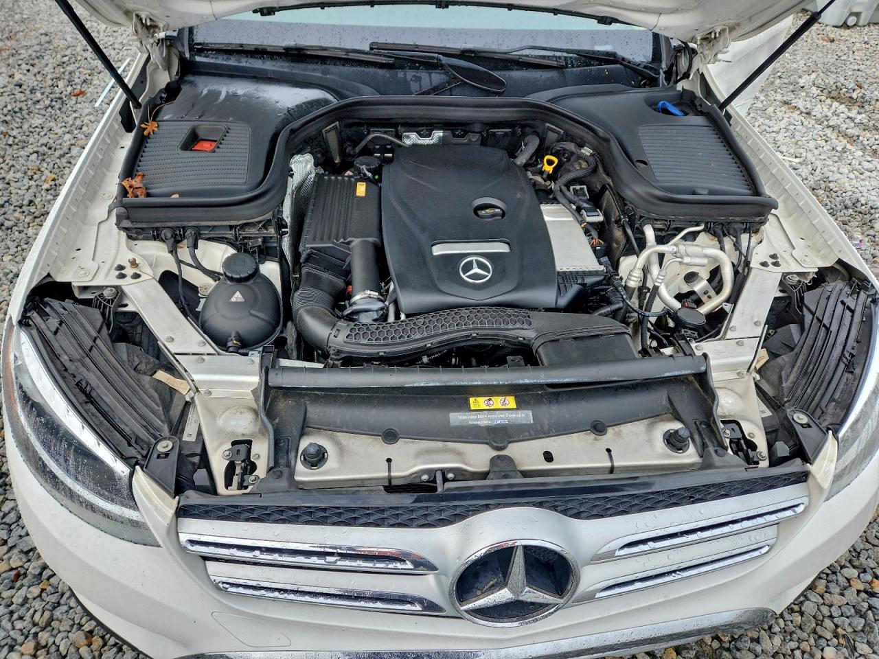 2017 Mercedes-Benz Glc 300 4Matic VIN: WDC0G4KB0HF157497 Lot: 94698595