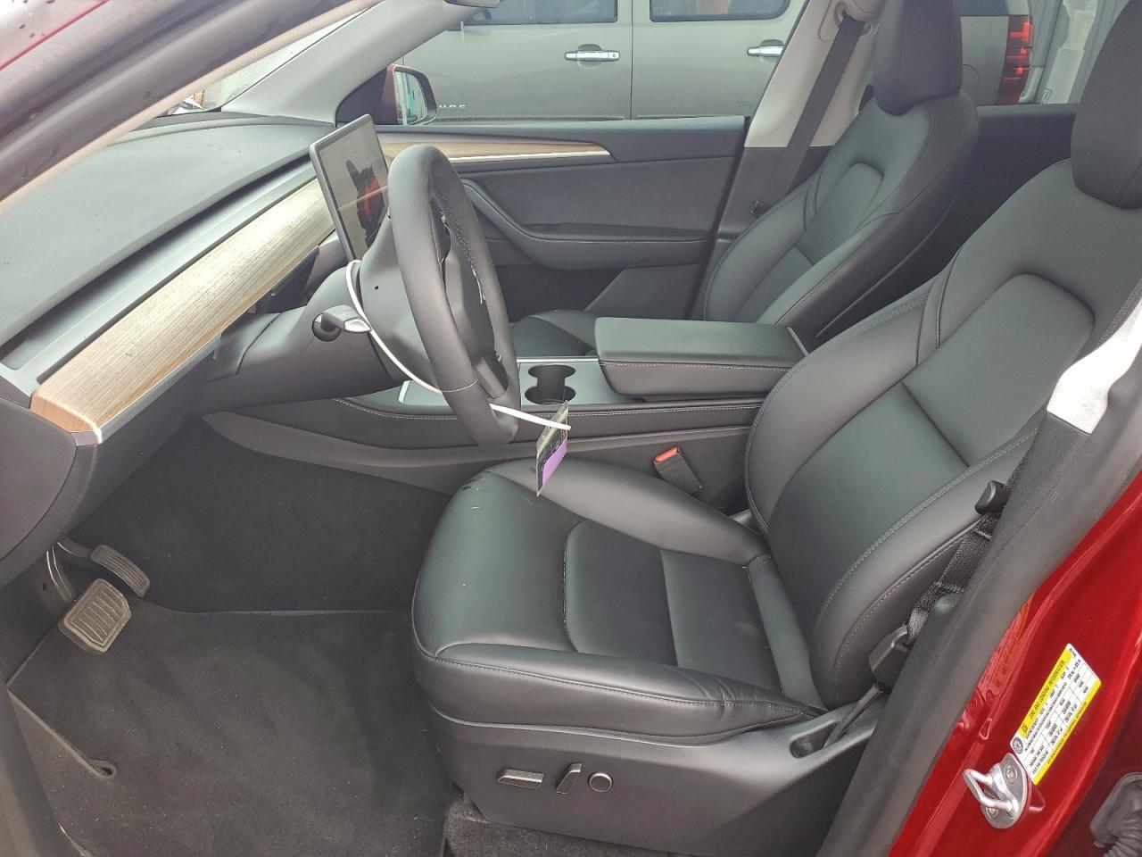 2024 Tesla Model Y VIN: 7SAYGDEE7RA261442 Lot: 94336275