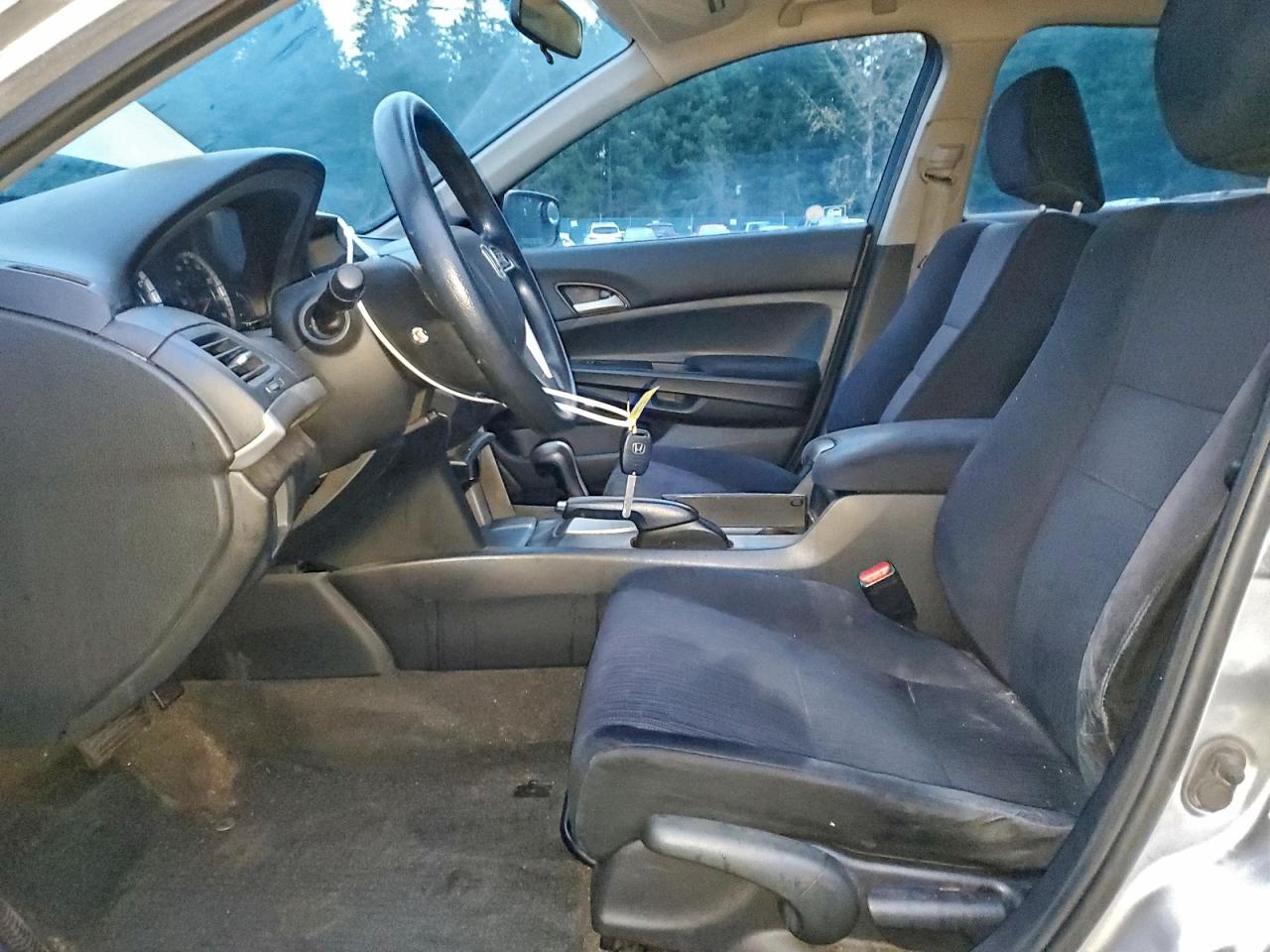 2011 Honda Accord Lx VIN: 1HGCP2F33BA129032 Lot: 94651385