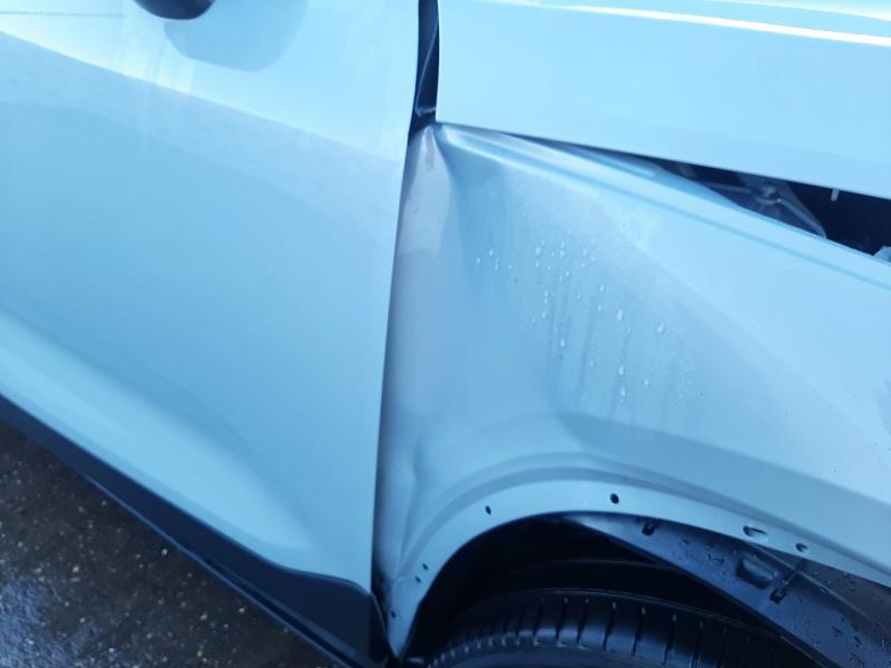 2023 VOLVO XC40 2.0 B3P PLUS DARK 5DR AUTO