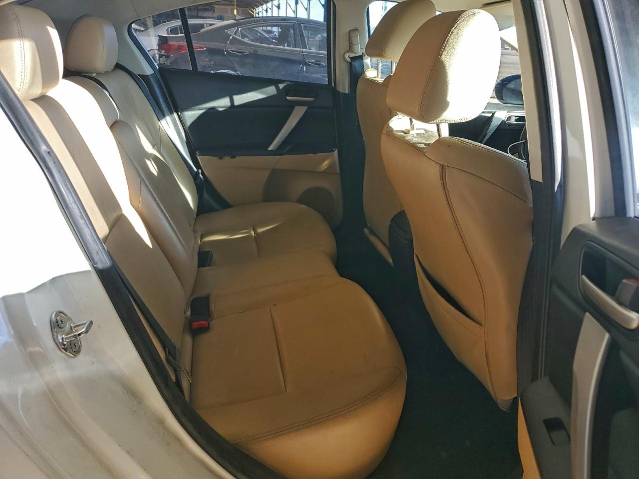 2011 Mazda 3 S VIN: JM1BL1W58B1433264 Lot: 95845315