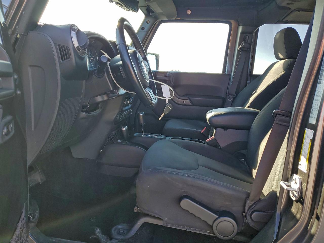 2016 Jeep Wrangler Unlimited Sport VIN: 1C4BJWDGXGL329104 Lot: 96371925