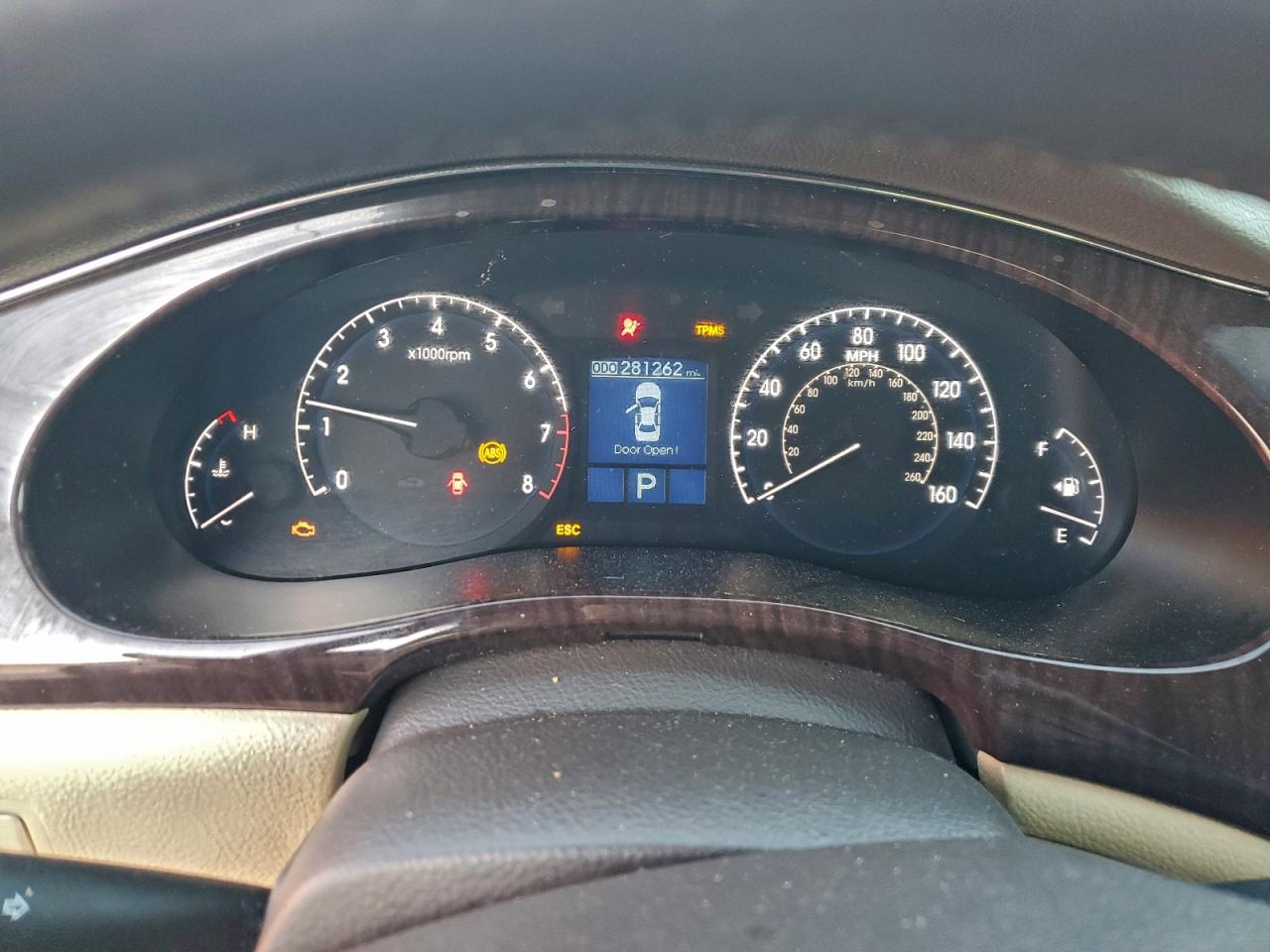 2009 Hyundai Genesis 3.8L VIN: KMHGC46E79U054848 Lot: 96482765