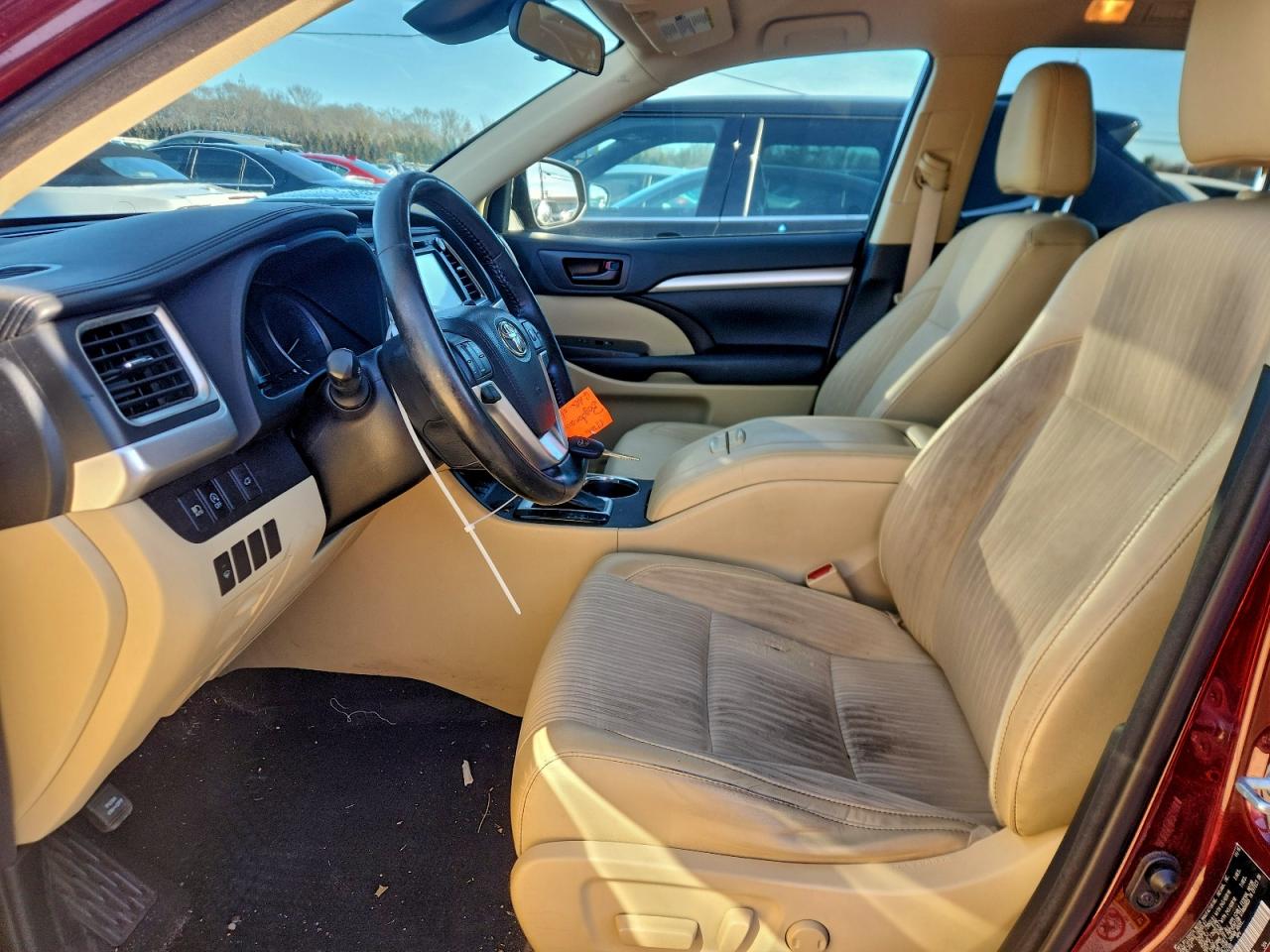 2017 Toyota Highlander Le VIN: 5TDBZRFH0HS364265 Lot: 94225045