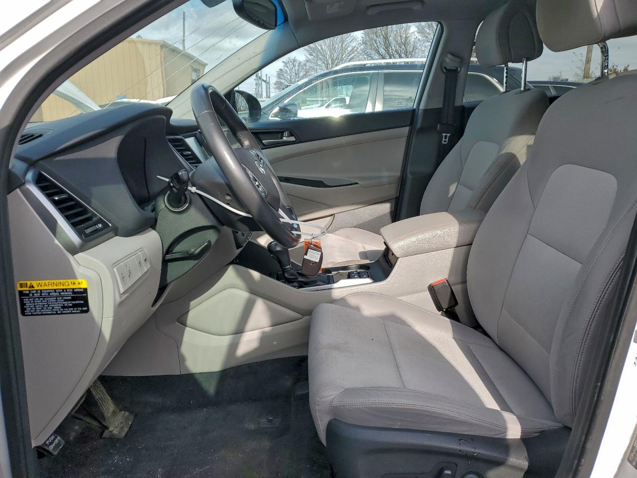 2018 Hyundai Tucson Value VIN: KM8J33A24JU722347 Lot: 95452355