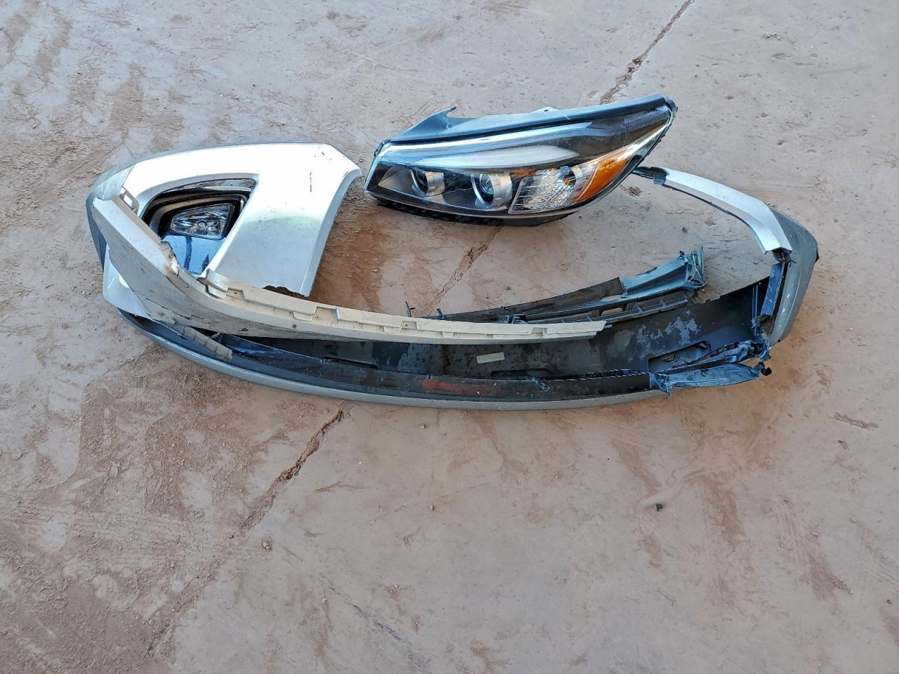 2018 Kia Sorento Ex VIN: 5XYPH4A55JG345769 Lot: 95910315