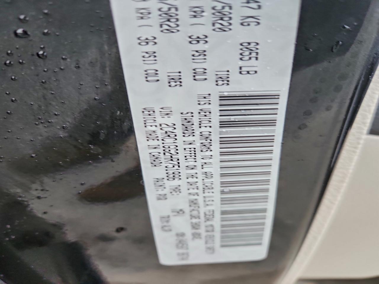 2017 Chrysler Pacifica Limited VIN: 2C4RC1GG2HR751996 Lot: 95520075