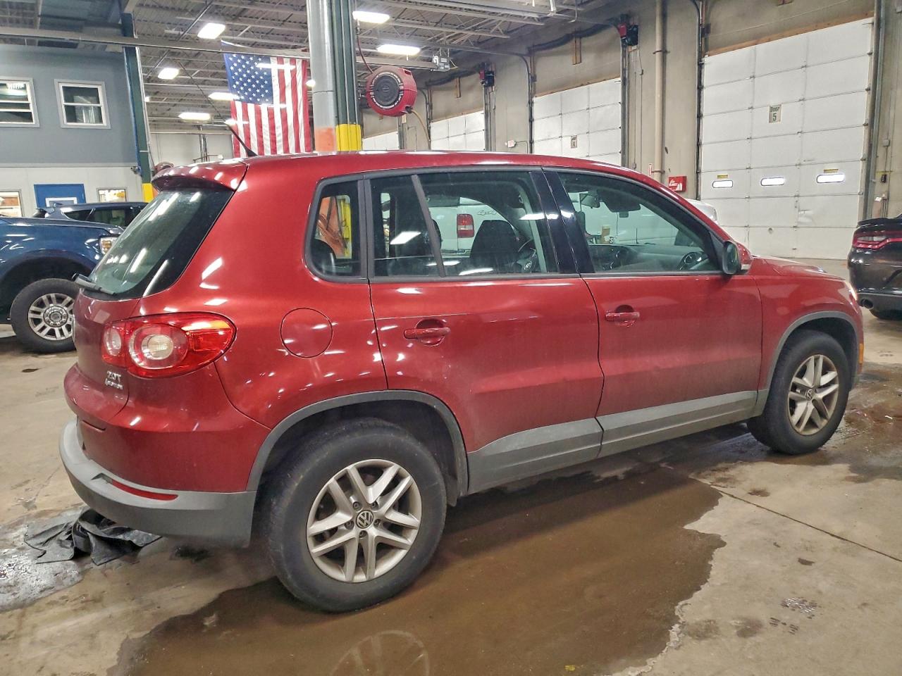 2011 Volkswagen Tiguan S VIN: WVGBV7AXXBW000047 Lot: 97035155