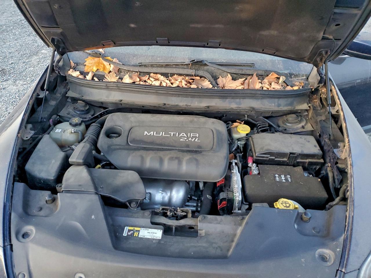 2015 Jeep Cherokee Latitude VIN: 1C4PJLCB3FW539552 Lot: 95711595