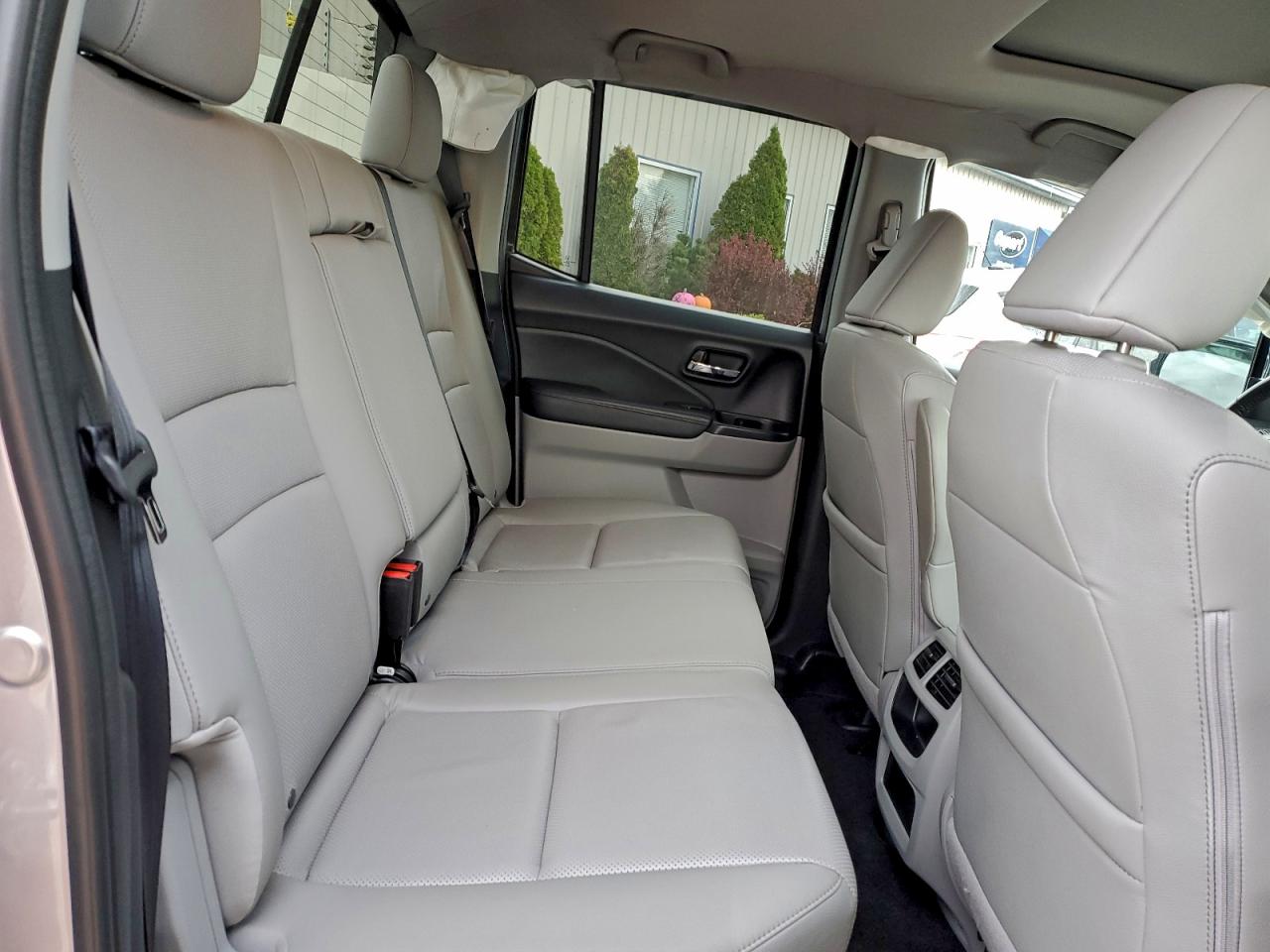 2017 Honda Ridgeline Rtl VIN: 5FPYK3F76HB038789 Lot: 94588635