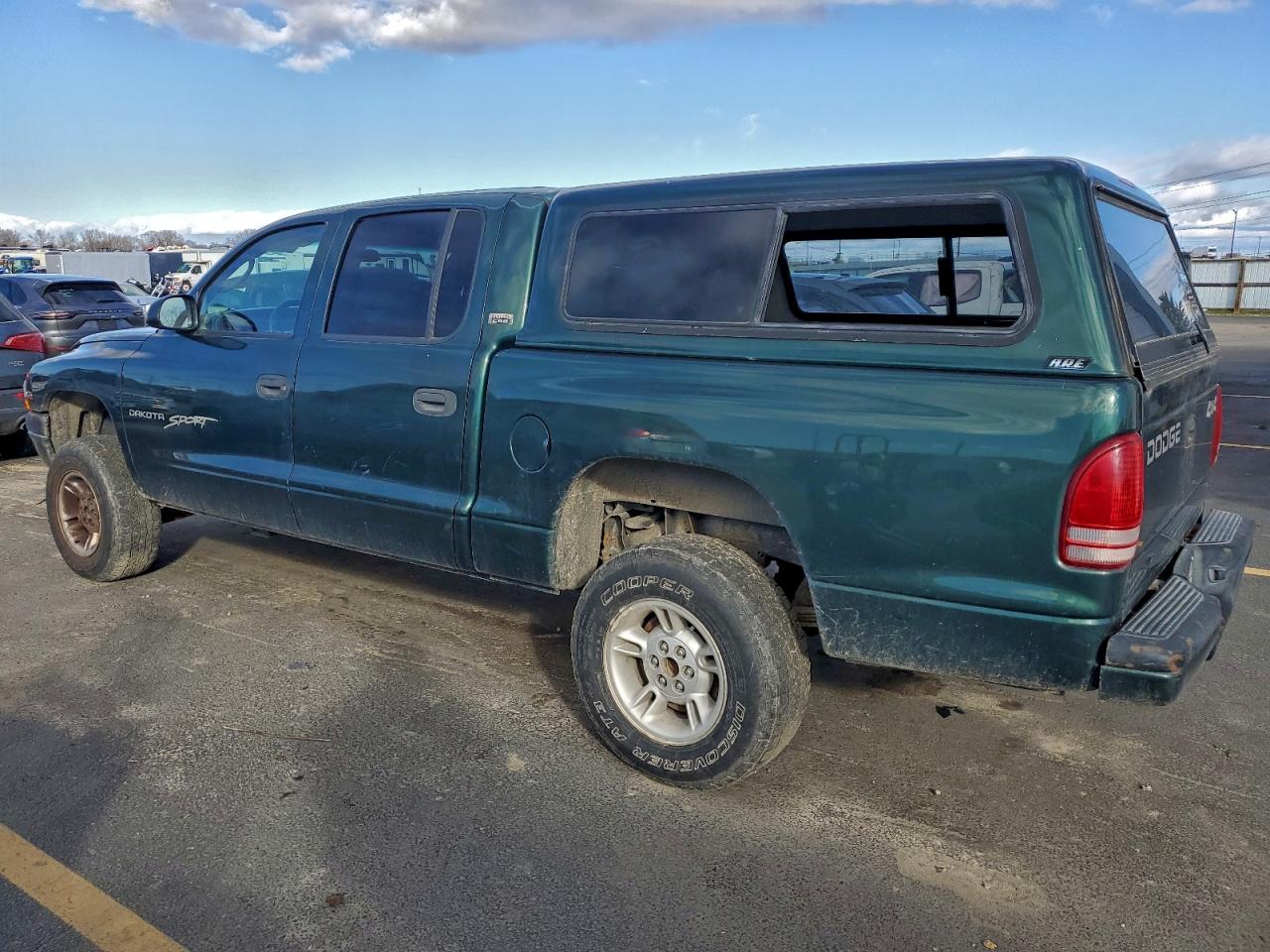 2000 Dodge Dakota Quad VIN: 1B7GG2AX4YS655277 Lot: 96635295