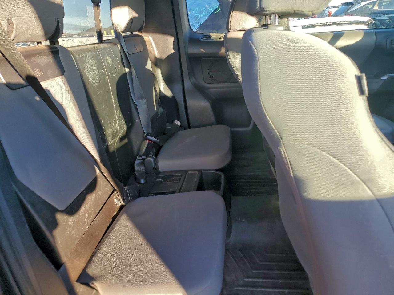 2019 Toyota Tacoma Access Cab VIN: 5TFSZ5AN2KX175866 Lot: 94940645