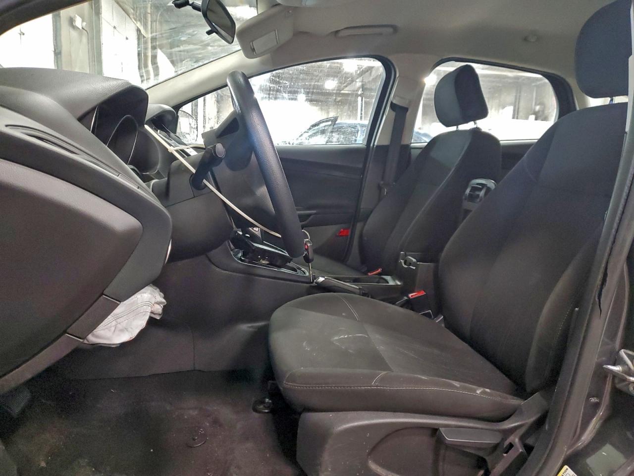 2017 Ford Focus Se VIN: 1FADP3K24HL267266 Lot: 97377425