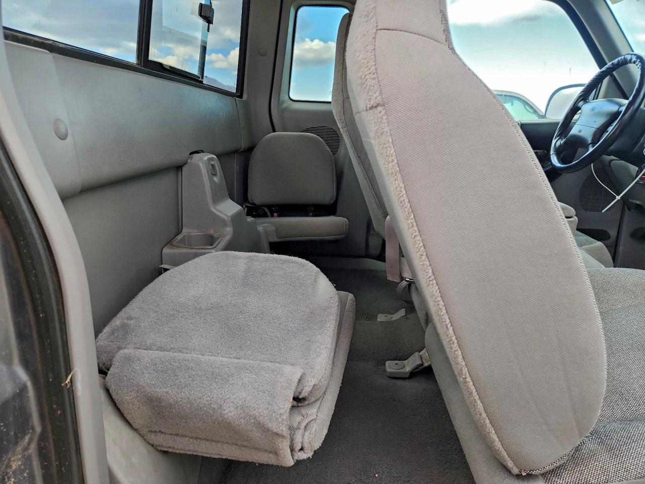 2000 Ford Ranger Super Cab VIN: 1FTYR14V8YPB78584 Lot: 97668205