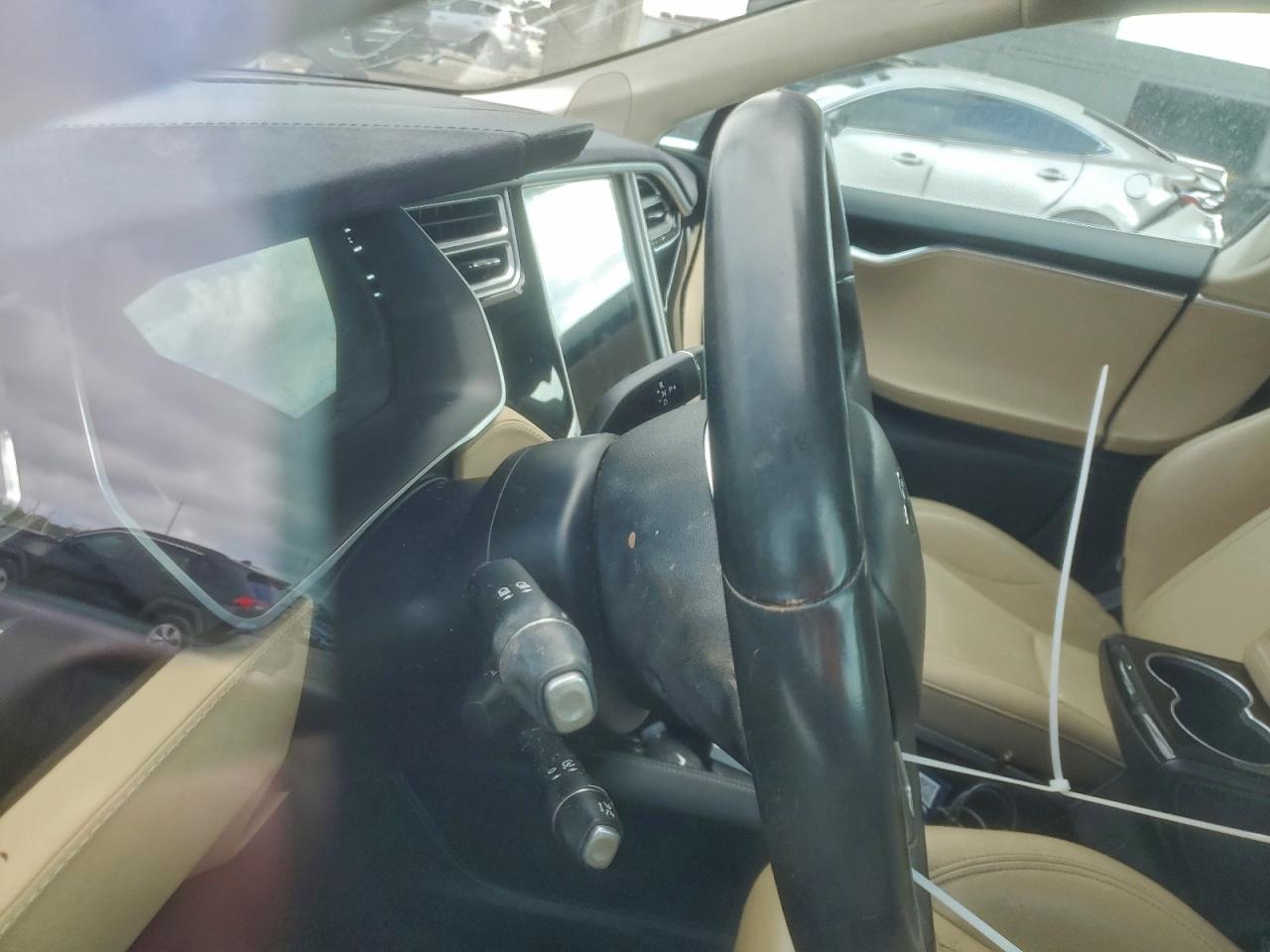 2015 Tesla Model S 70 VIN: 5YJSA1S18FF100326 Lot: 95263415