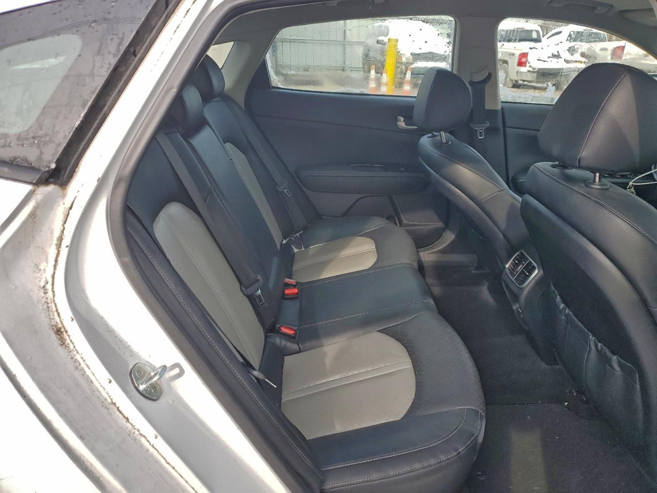 2019 Kia Optima Ex VIN: 5XXGU4L11KG322775 Lot: 96132105