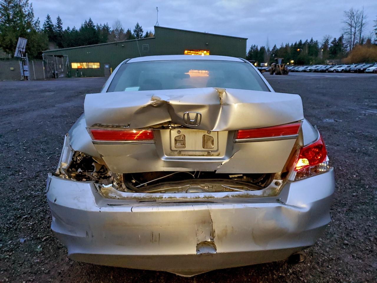 2011 Honda Accord Lx VIN: 1HGCP2F33BA129032 Lot: 94651385