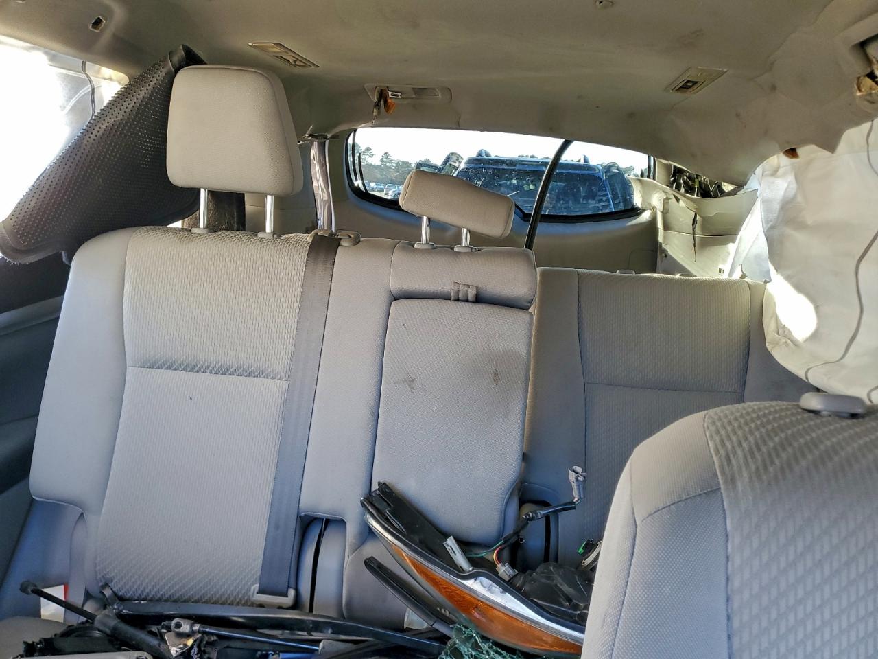 2015 Toyota Highlander Le VIN: 5TDBKRFH0FS086145 Lot: 93480645