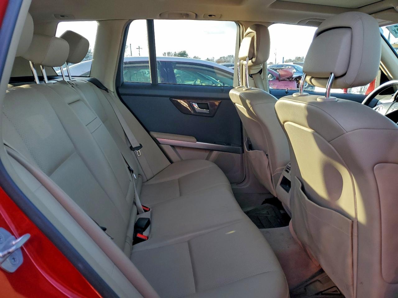 Фото: WDCGG8HB5BF688117