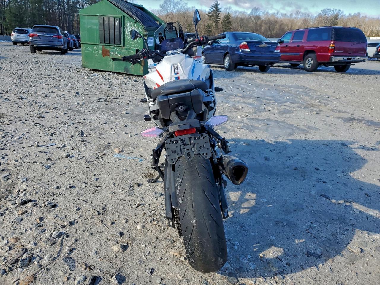 s 1000