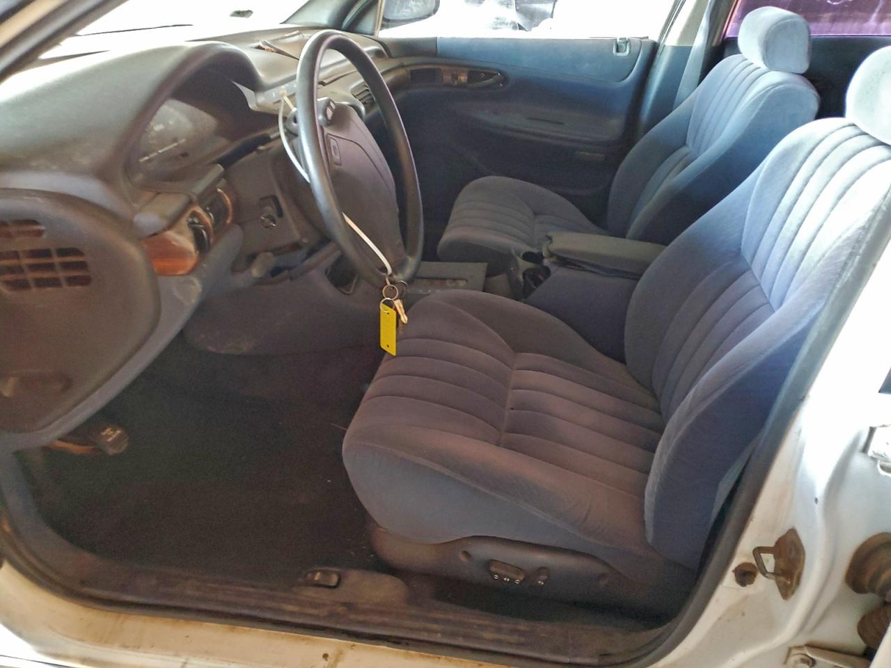 1993 Chrysler Concorde VIN: 2C3EL56T6PH555735 Lot: 97134305