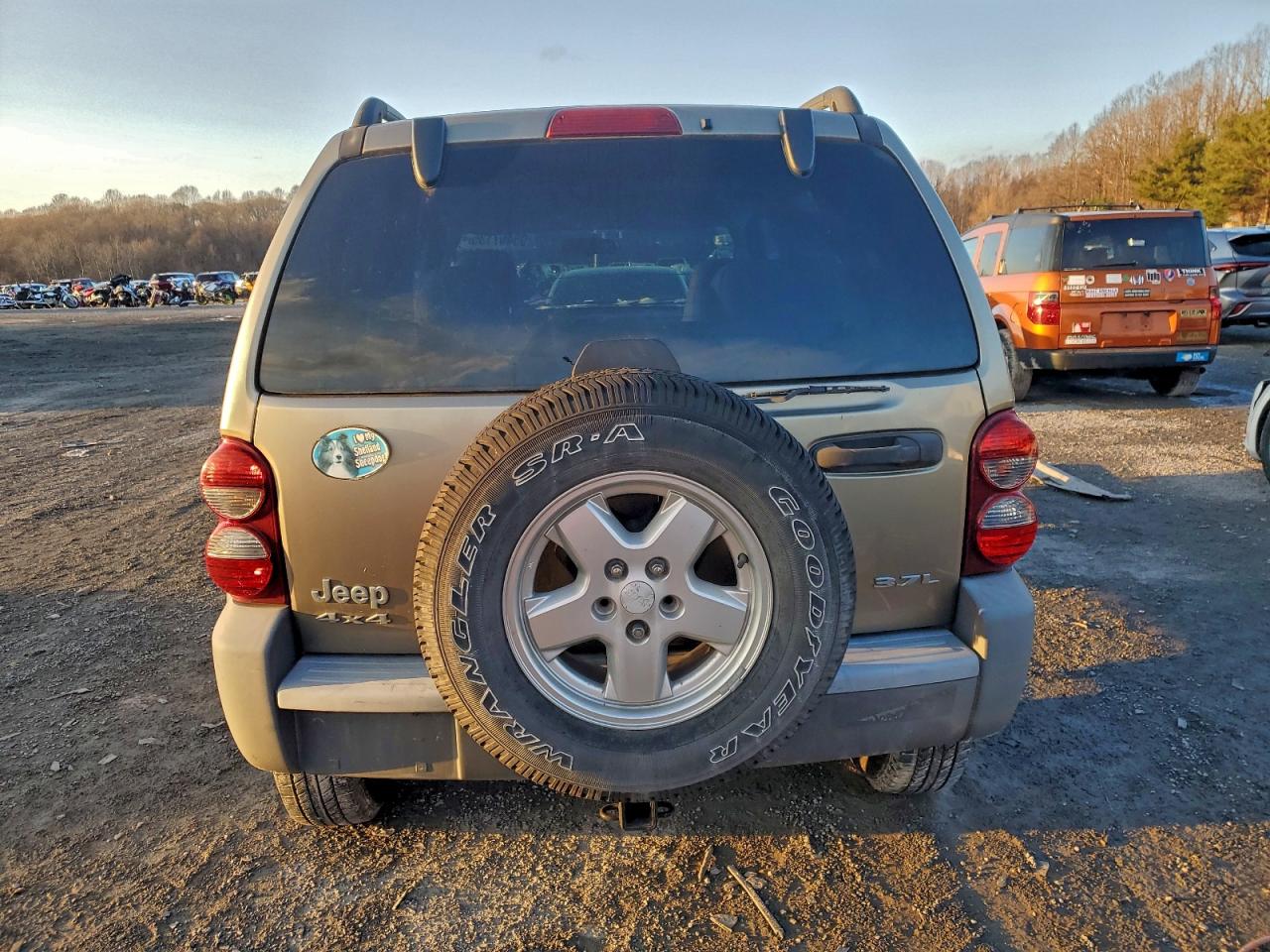 2005 Jeep Liberty Sport VIN: 1J4GL48K15W706590 Lot: 95467135