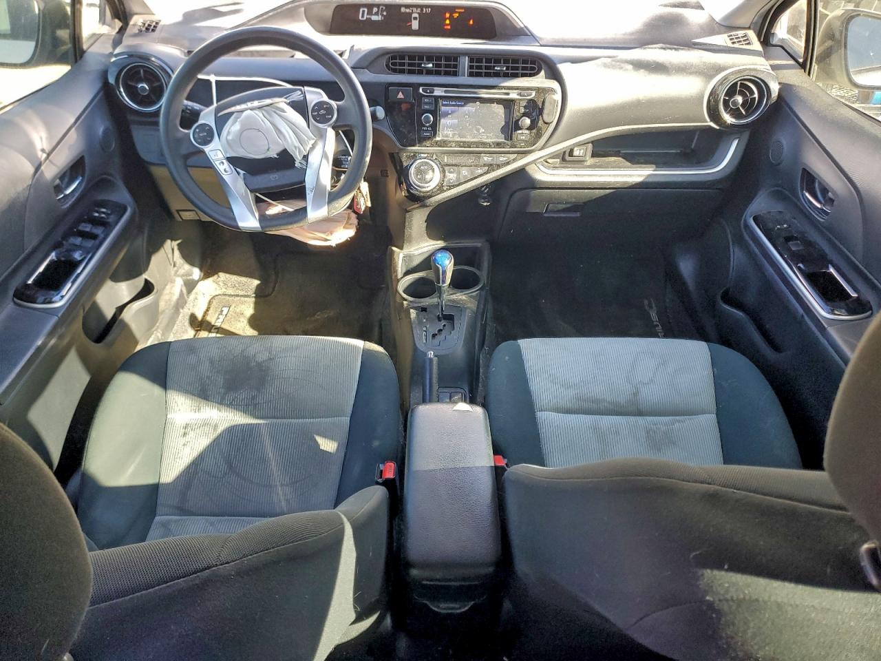 2015 Toyota Prius C VIN: JTDKDTB36F1099531 Lot: 94718235