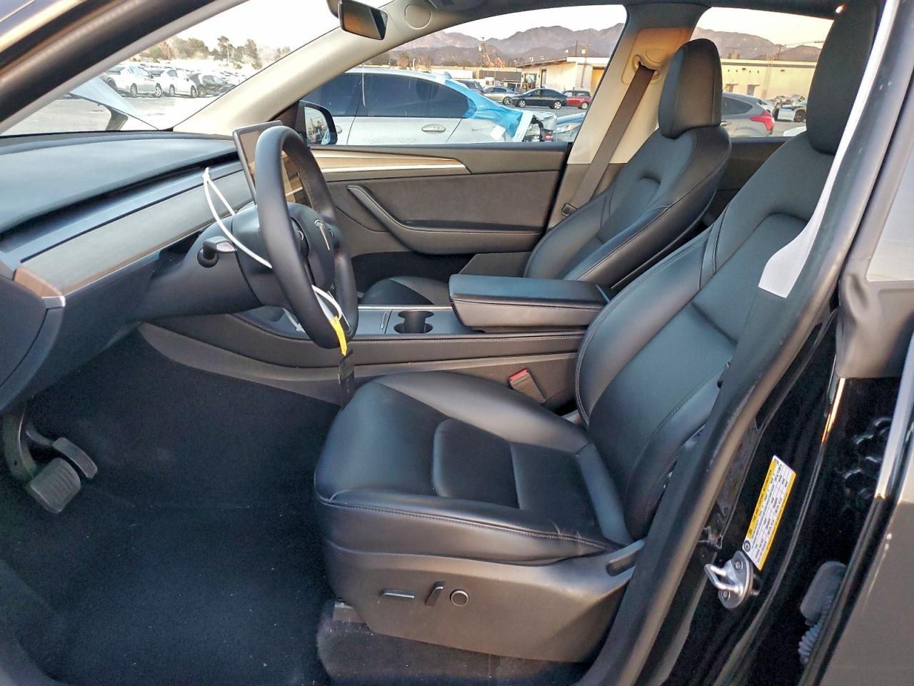 2022 Tesla Model Y VIN: 7SAYGDEE4NA022795 Lot: 94950335