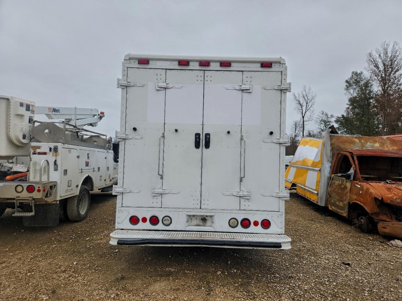 2003 Ford E350 Delivery Van VIN: 1FCKE39L33HB58248 Lot: 87300865