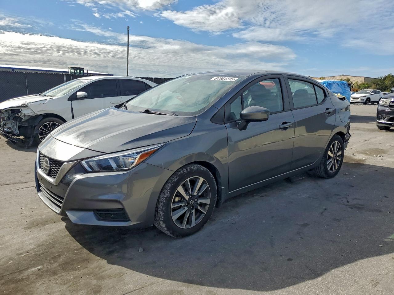 2022 Nissan Versa Sv