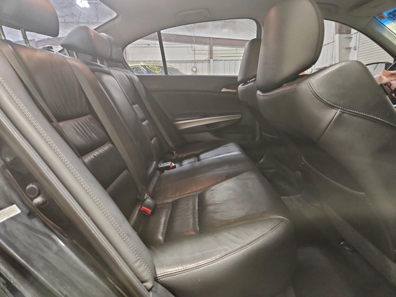 2010 Honda Accord Exl VIN: 1HGCP2F82AA055886 Lot: 94928255