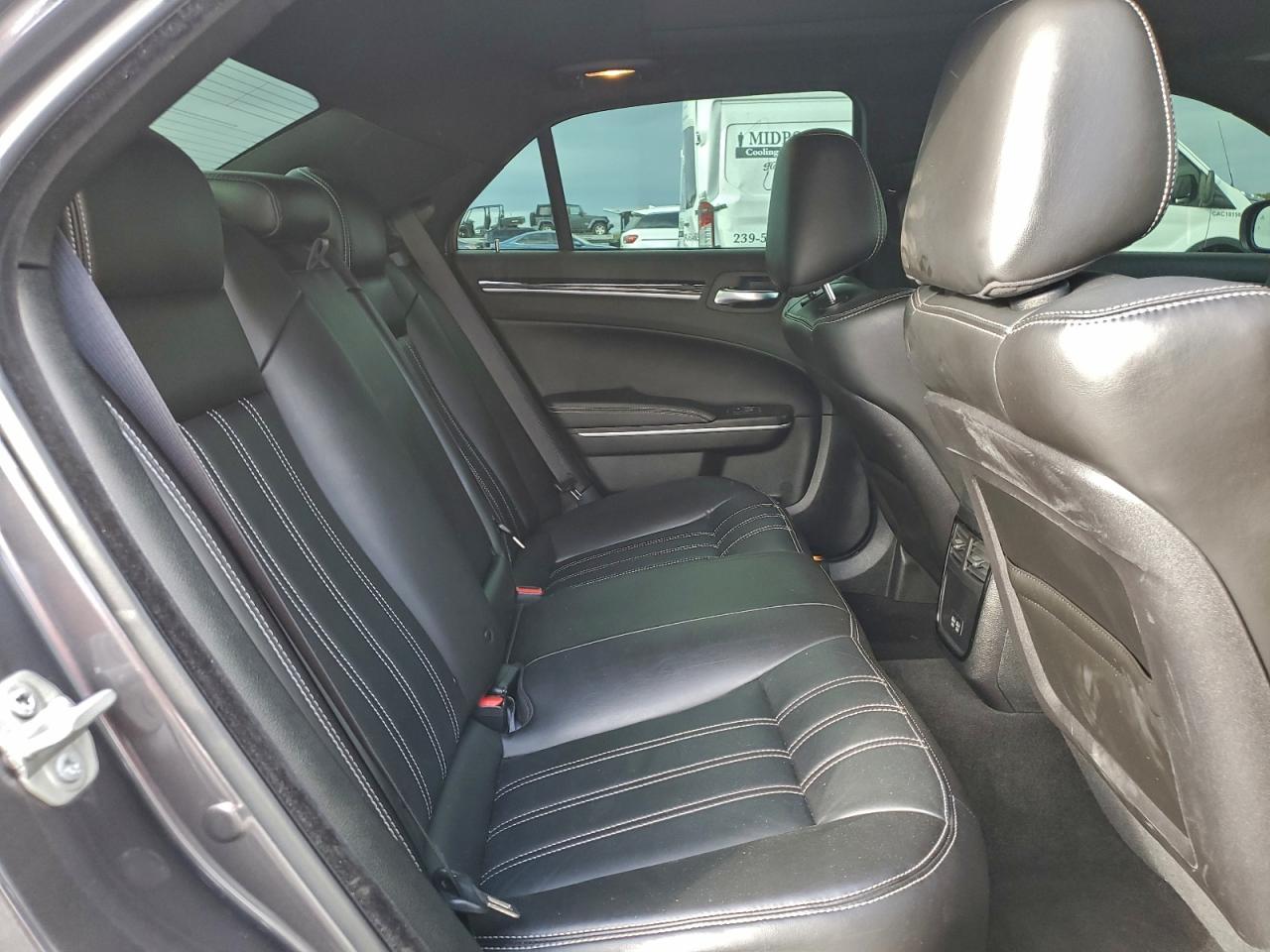 2023 Chrysler 300 S VIN: 2C3CCABG7PH637241 Lot: 96370075