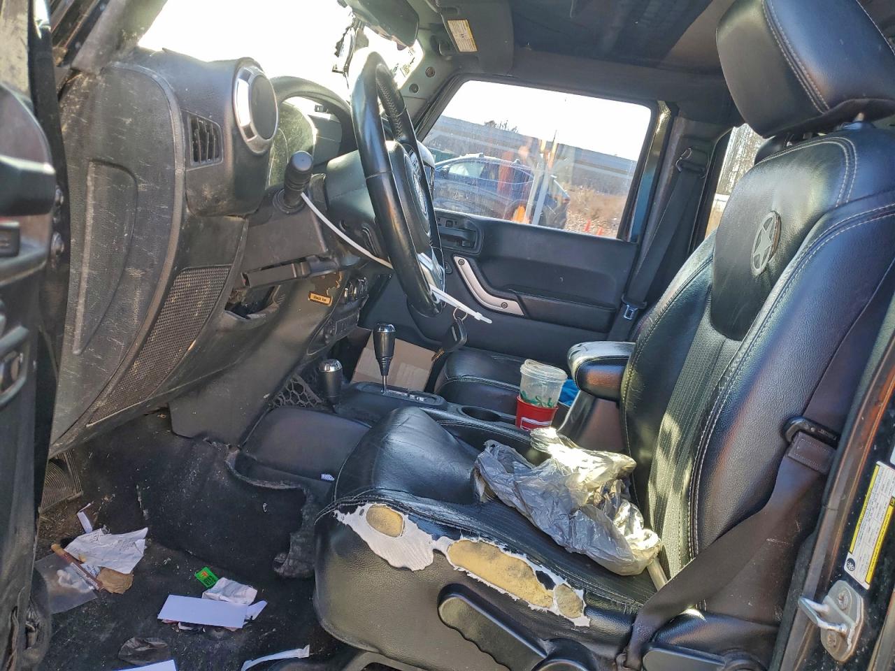 2015 Jeep Wrangler Unlimited Sport VIN: 1C4BJWDG2FL573005 Lot: 94517095