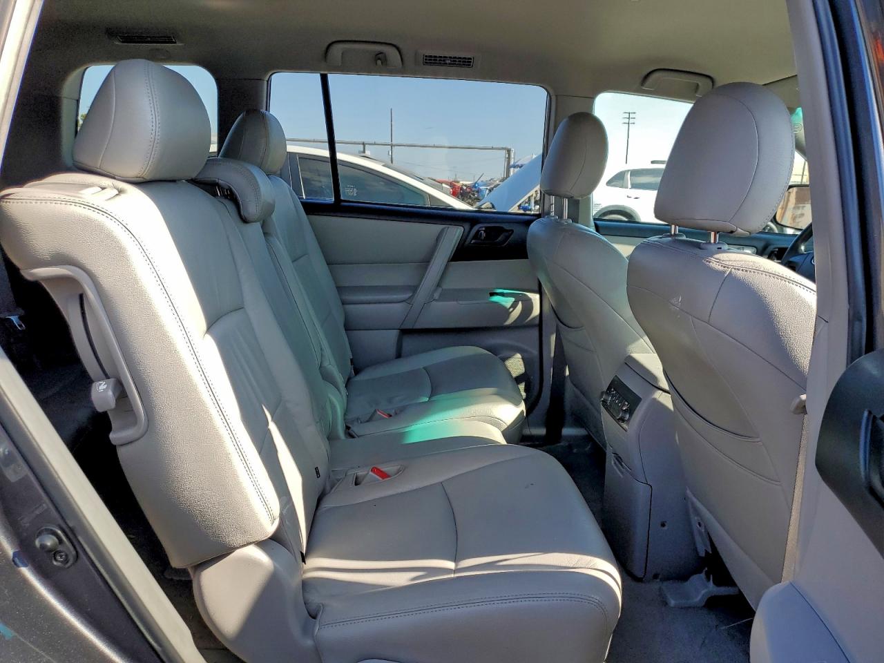 2009 Toyota Highlander VIN: JTEDS41A292084913 Lot: 95315015