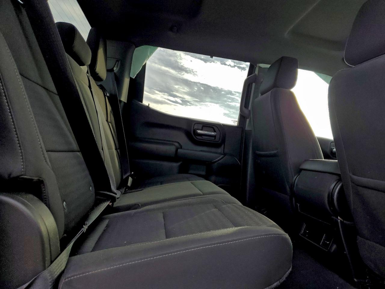 2022 Chevrolet Silverado K1500 Custom VIN: 1GCPDBEK2NZ555320 Lot: 94434915