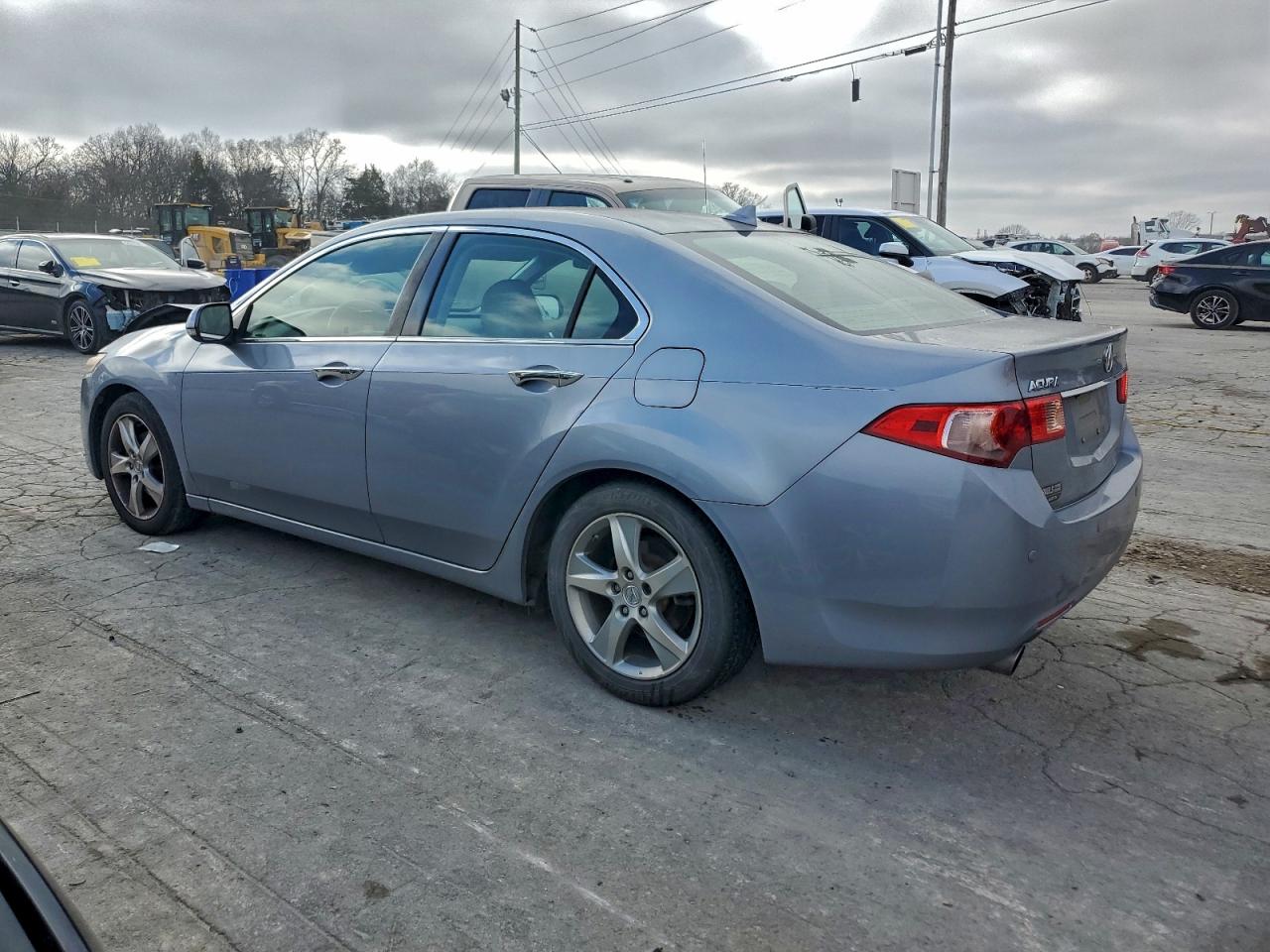 Фото: JH4CU2F6XBC003707