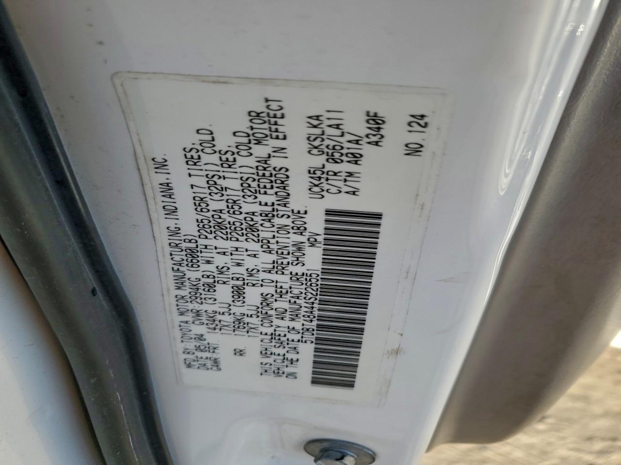 2004 Toyota Sequoia Limited VIN: 5TDBT48A44S226551 Lot: 96365295