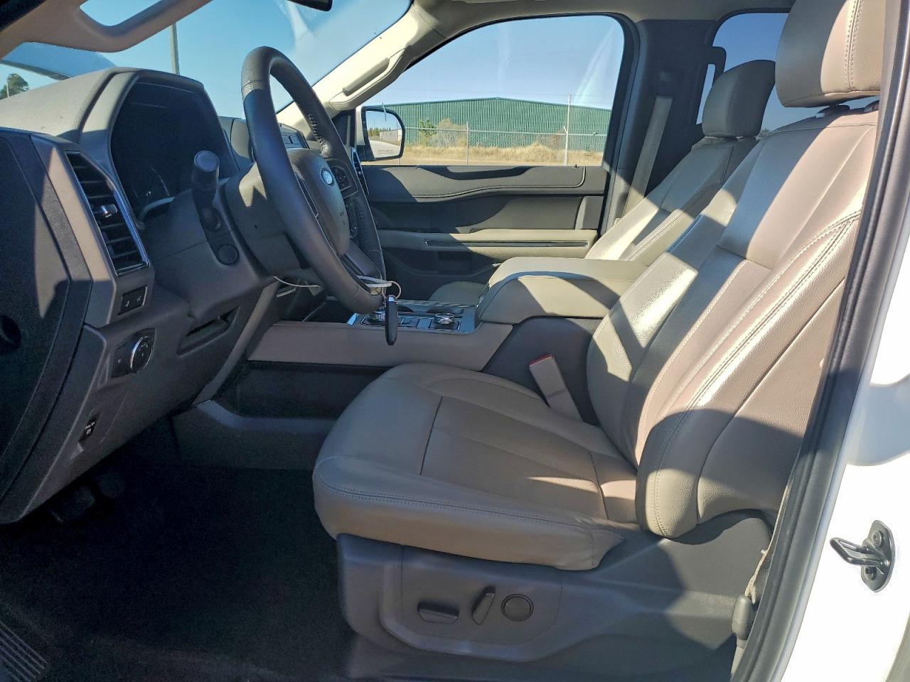 2020 Ford Expedition Xlt VIN: 1FMJU1JTXLEA85049 Lot: 96051385