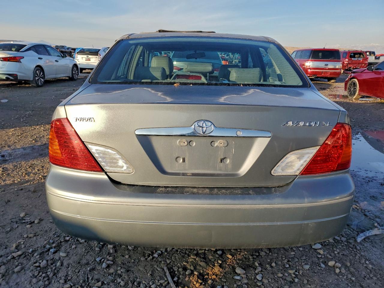 2002 Toyota Avalon Xl VIN: 4T1BF28BX2U267212 Lot: 94943875