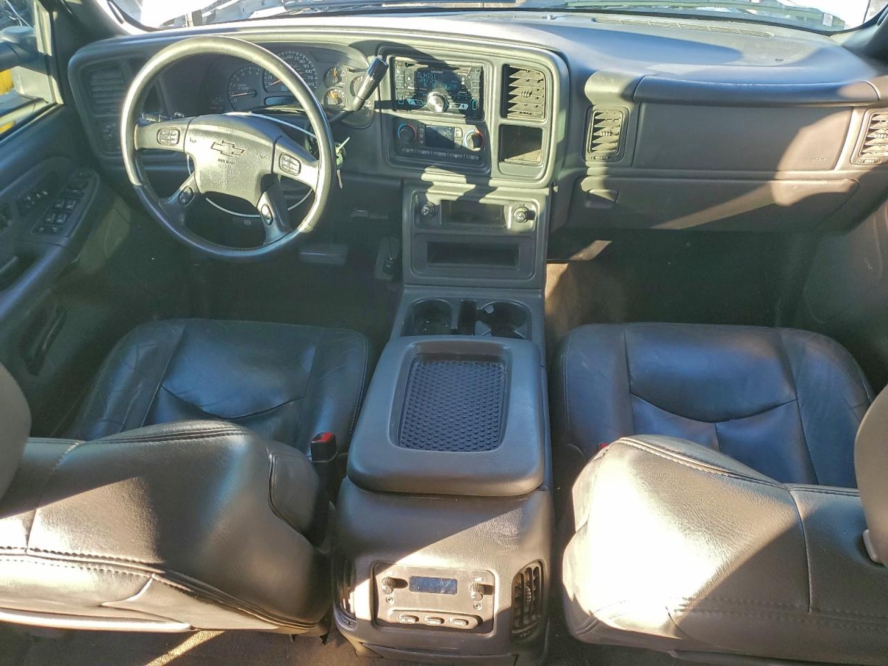 2004 Chevrolet Silverado C2500 Heavy Duty VIN: 1GCHC23U04F179275 Lot: 95805925