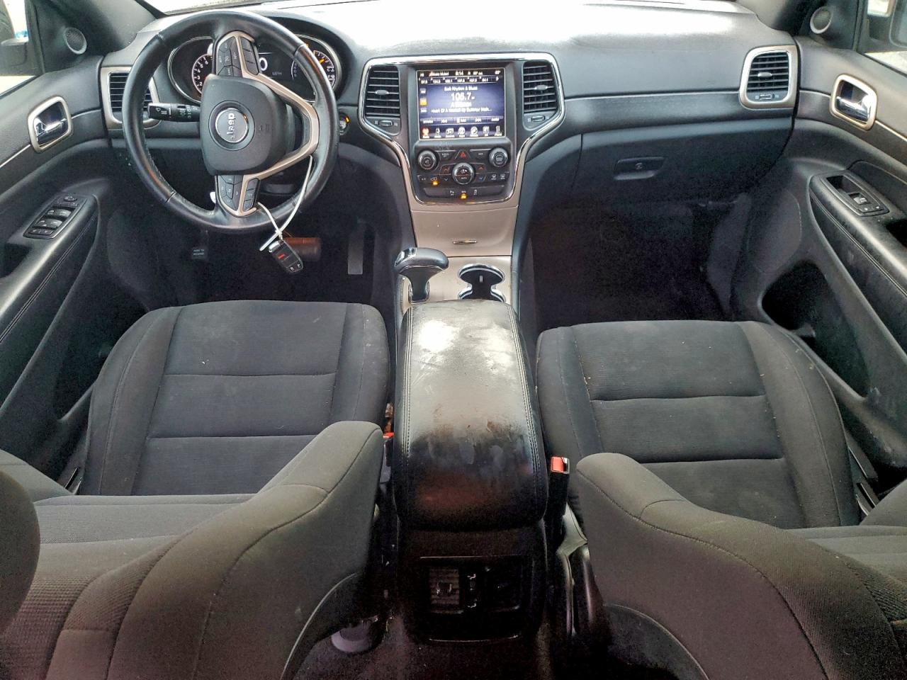 2015 Jeep Grand Cherokee Laredo VIN: 1C4RJEAG8FC219843 Lot: 97553055