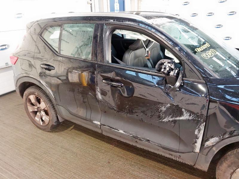 2019 VOLVO XC40 1.5 T3 MOMENTUM 5DR