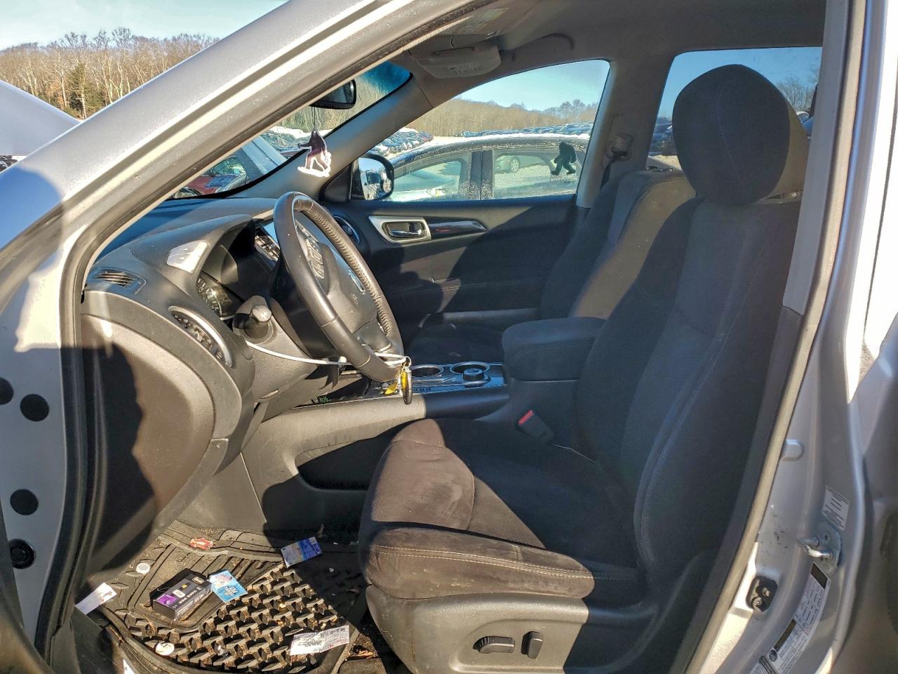 2015 Nissan Pathfinder S VIN: 5N1AR2MN8FC602207 Lot: 95943915