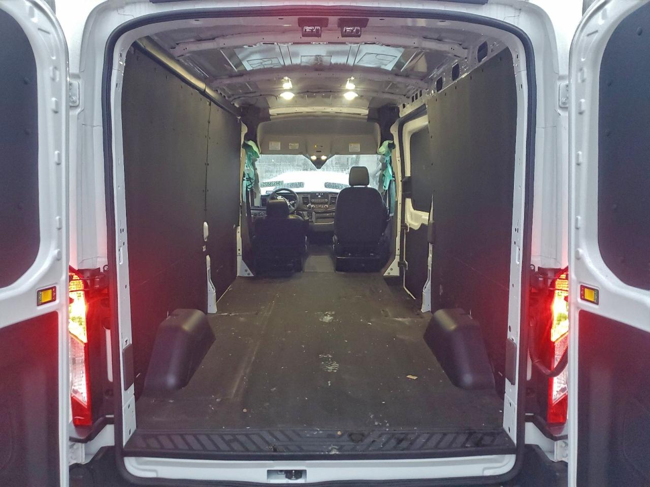 2025 Ford Transit T-250 VIN: 1FTBR1C82SKA46765 Lot: 94526825